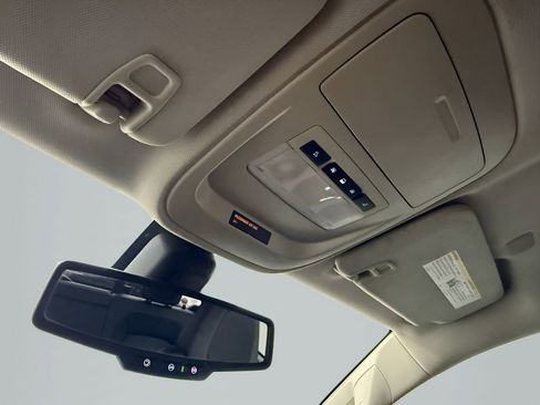 Used 2022 Chevrolet Colorado Z71 w/ Safety Package RWD image 26