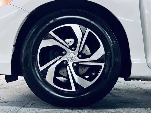 Used 2017 Honda Accord LX image 14