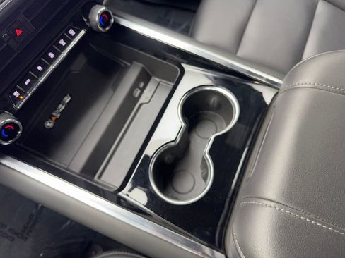 Used 2025 Chevrolet Tahoe LT image 72