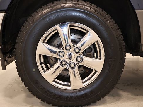 Certified 2019 Ford F150 XLT w/ Equipment Group 302A Luxury image 43