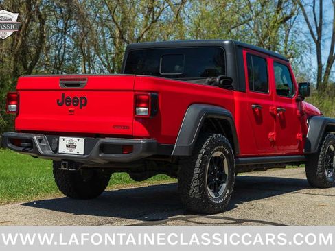 Used 2020 Jeep Gladiator Sport w/ Technology Group AWD/4WD image 22