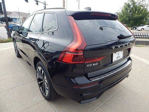 New 2026 Volvo XC60 B5 Plus w/ Protection Package Premier AWD/4WD image 10