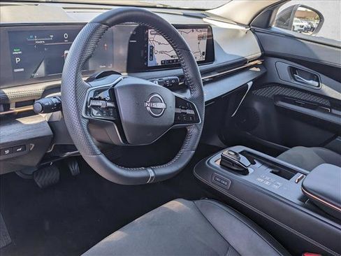 Used 2023 Nissan Ariya FWD image 9