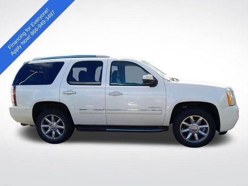 Used 2012 GMC Yukon Denali AWD/4WD image 9