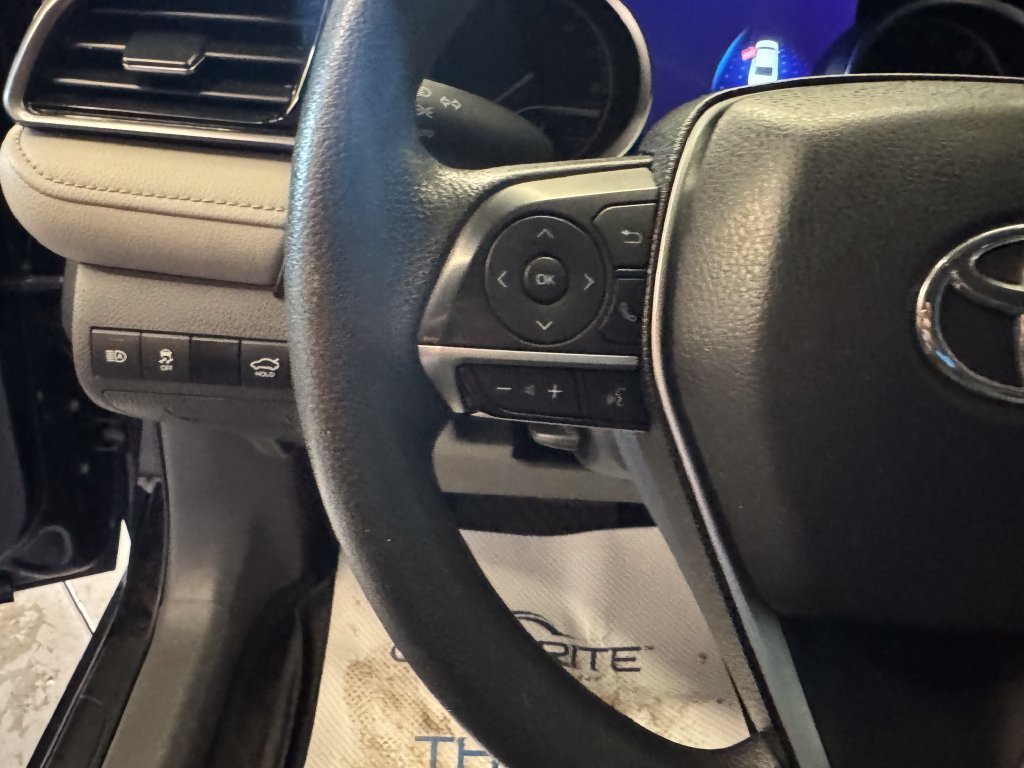 Used 2023 Toyota Camry LE AWD/4WD image 11