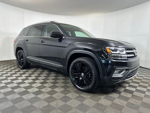 Used 2019 Volkswagen Atlas SEL Premium image 2