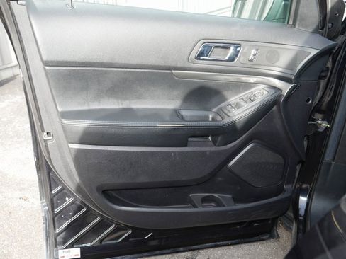 Used 2019 Ford Explorer 4WD Police Interceptor image 11