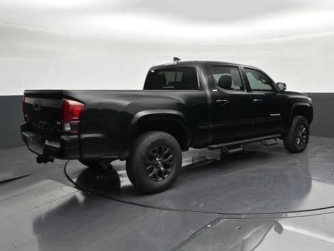 Used 2023 Toyota Tacoma SR5 w/ Technology Package AWD/4WD image 5