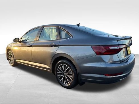 Used 2021 Volkswagen Jetta SE image 6