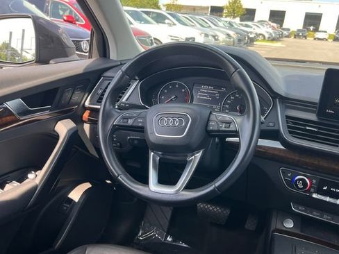 Used 2018 Audi Q5 2.0T Premium w/ Convenience Package AWD/4WD image 16
