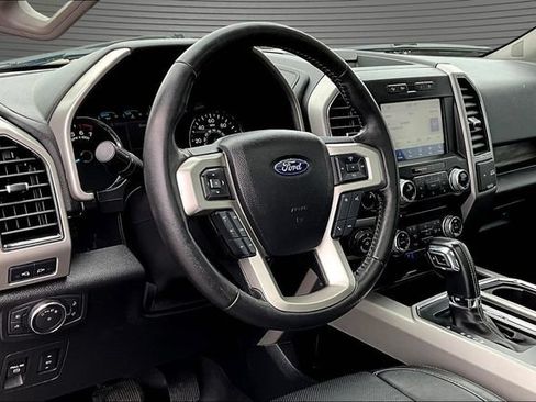 Used 2018 Ford F150 Lariat w/ Equipment Group 502A Luxury AWD/4WD image 18