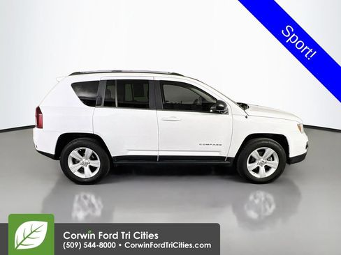 Used 2017 Jeep Compass Sport w/ Power Value Group AWD/4WD image 18