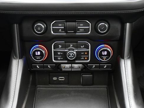 Used 2023 Chevrolet Tahoe Z71 AWD/4WD image 27