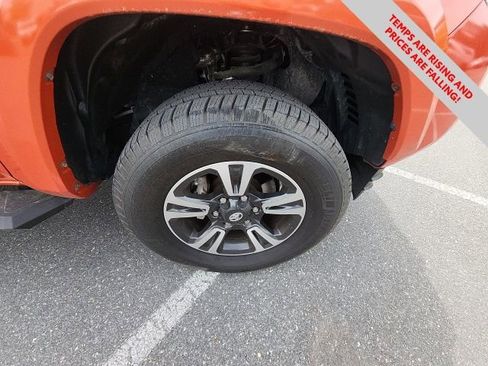 Used 2016 Toyota Tacoma TRD Sport w/ Premium & Technology Package image 21