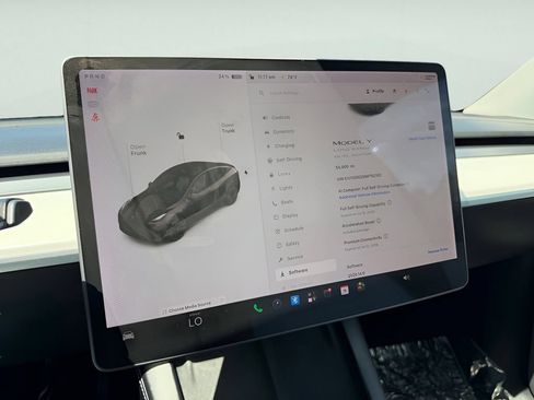 Used 2021 Tesla Model Y Long Range AWD/4WD image 19
