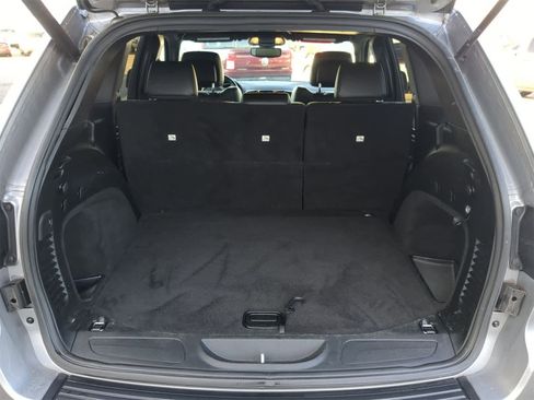 Certified 2020 Jeep Grand Cherokee Altitude image 32