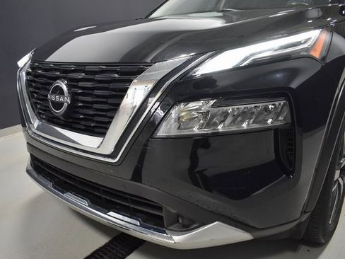 Certified 2023 Nissan Rogue Platinum w/ Platinum Premium Package image 11