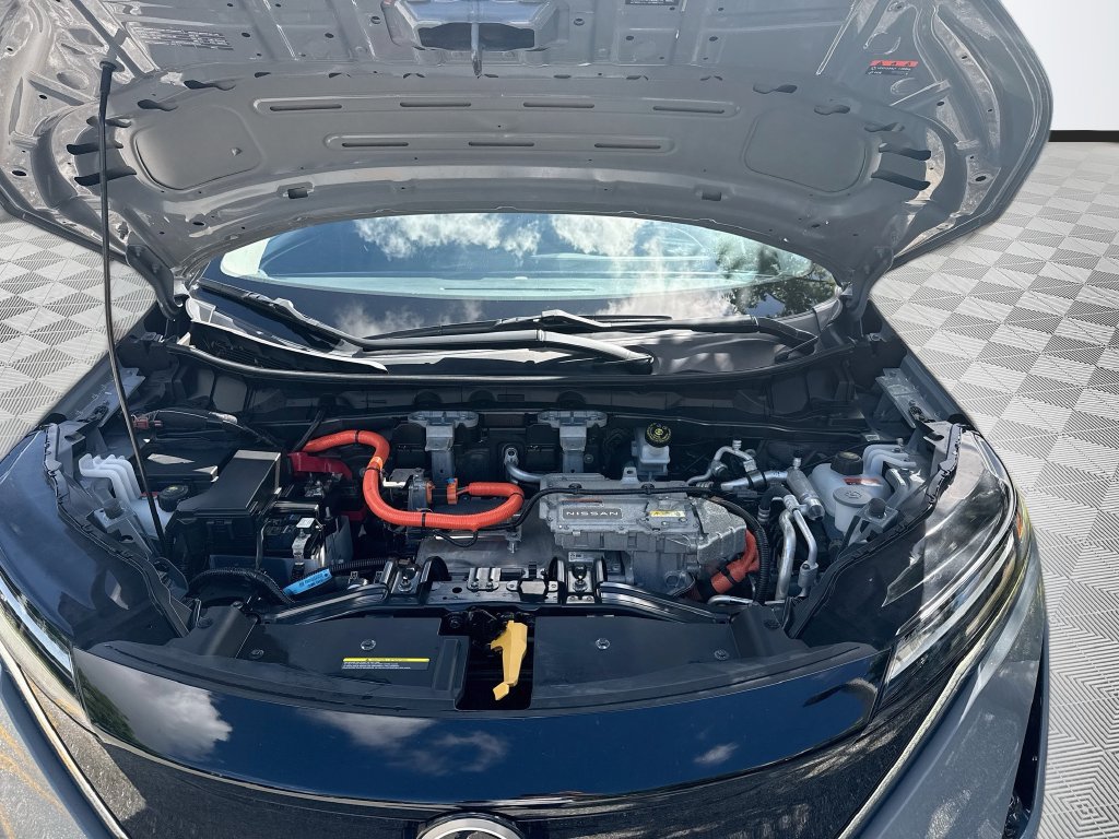 Used 2023 Nissan Ariya FWD image 32