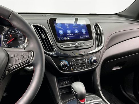 Used 2023 Chevrolet Equinox RS w/ RS Leather Package image 6