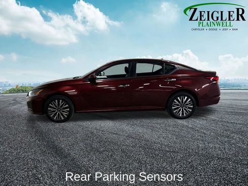 Used 2023 Nissan Altima 2.5 SV image 4