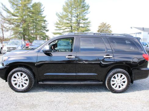 Used 2014 Toyota Sequoia Platinum image 10