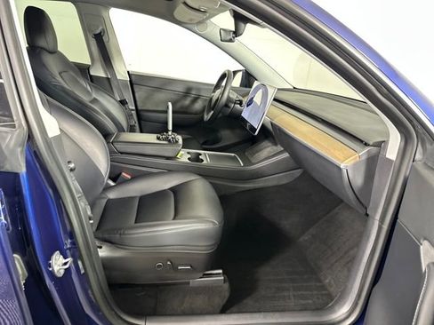 Used 2021 Tesla Model Y Long Range image 27