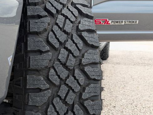 Certified 2023 Ford F250 Platinum w/ Tremor Off-Road Package AWD/4WD image 26