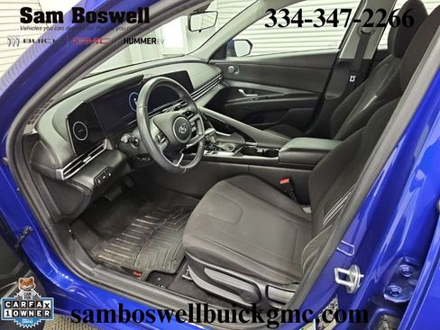 Used 2023 Hyundai Elantra SEL w/ Convenience Package FWD image 10
