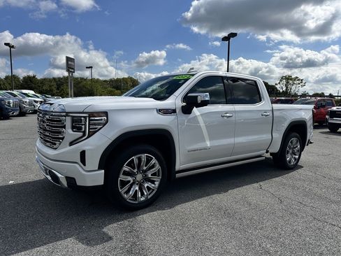 Certified 2024 GMC Sierra 1500 Denali w/ Denali Reserve Package image 2