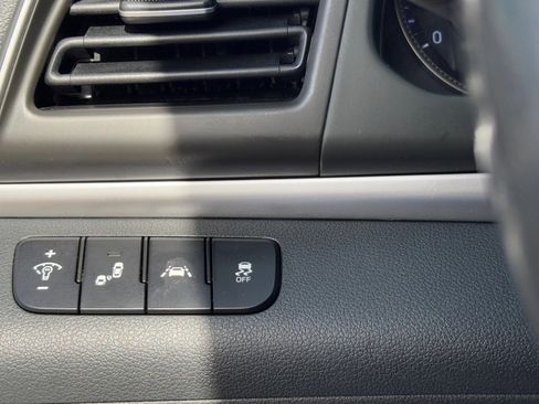 Used 2019 Hyundai Elantra Value Edition w/ Cargo Package image 28