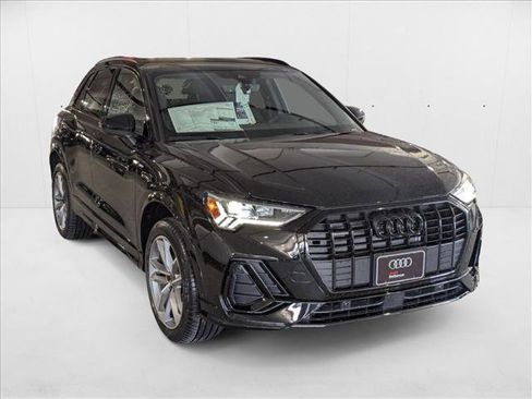 New 2025 Audi Q3 2.0T Premium image 6