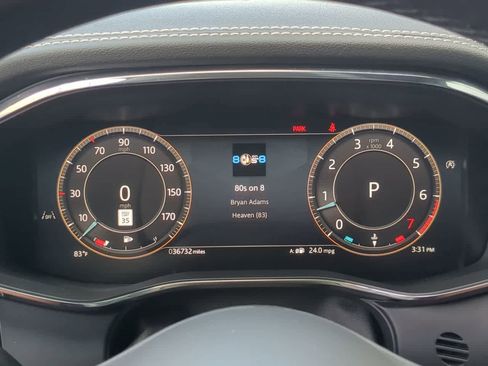 Used 2025 Jaguar F-PACE R-Dynamic S image 34