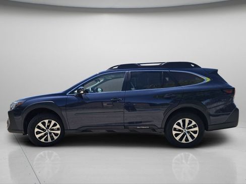 Used 2025 Subaru Outback Premium AWD/4WD image 23
