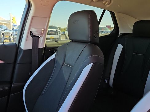 New 2025 Buick Envision Sport Touring image 10