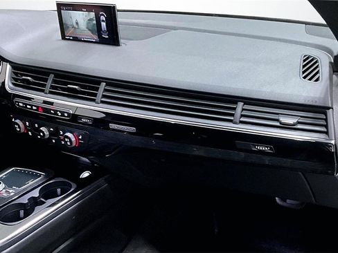 Used 2018 Audi Q7 3.0T Premium Plus w/ Premium Plus Package image 26