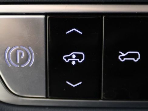 Used 2025 Cadillac Escalade IQ Luxury 2 w/ LPO, Premium Carpet Package AWD/4WD image 25