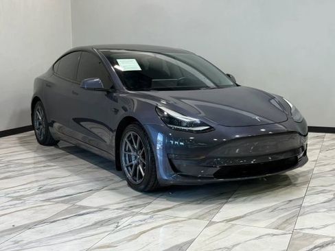 Used 2022 Tesla Model 3 Long Range AWD/4WD image 4