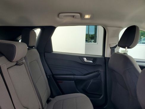 Used 2021 Ford Escape SE w/ SE Sport Appearance Package FWD image 30