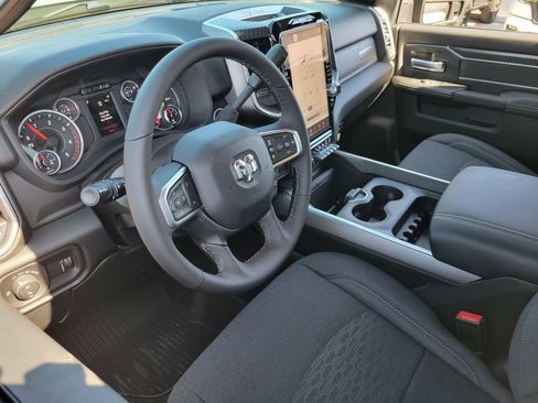 New 2026 RAM 2500 Big Horn AWD/4WD image 3