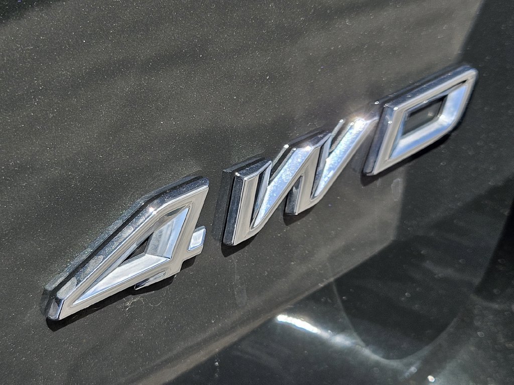 Used 2024 Ford Explorer XLT AWD/4WD image 13