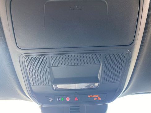 Used 2025 Buick Enclave Sport Touring image 26