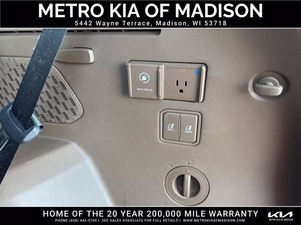 Used 2024 Kia EV9 Land AWD/4WD image 45