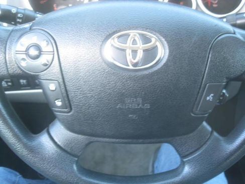 Used 2010 Toyota Tundra 4x4 Double Cab image 32