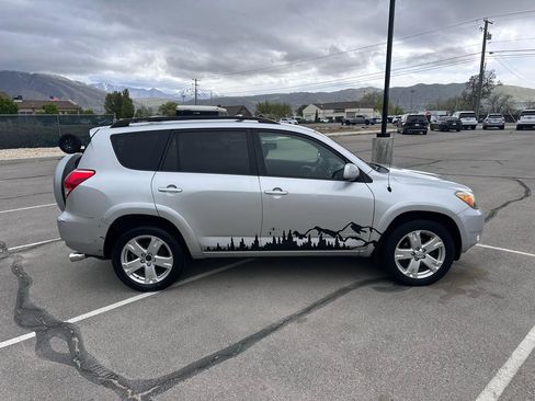 Used 2006 Toyota RAV4 Sport image 2