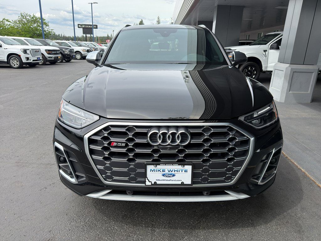 Used 2025 Audi SQ5 Premium Plus AWD/4WD image 2