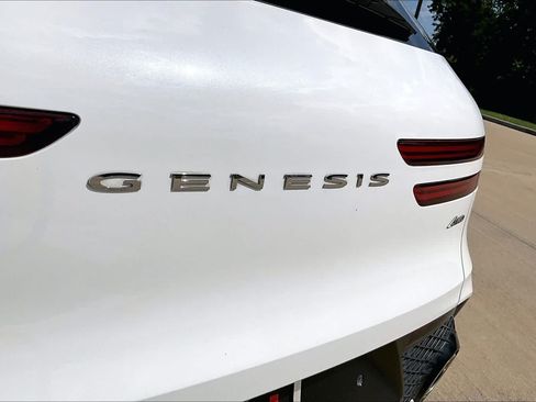 Used 2023 Genesis GV70 2.5T w/ Sport Prestige Package AWD/4WD image 31