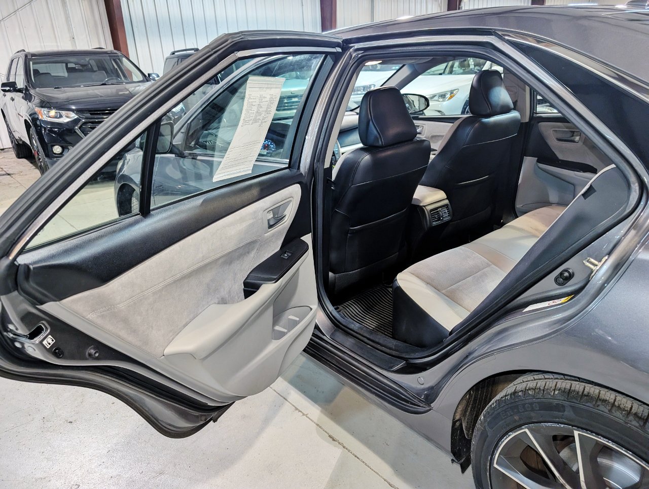 Used 2016 Toyota Camry XSE w/ Moonroof Package FWD image 20