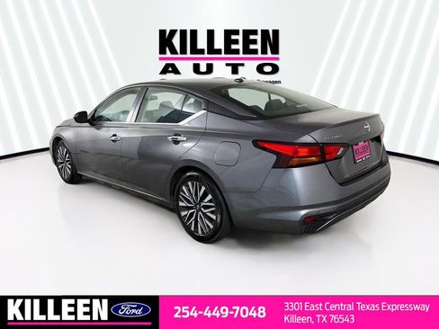 Used 2024 Nissan Altima 2.5 SV FWD image 7