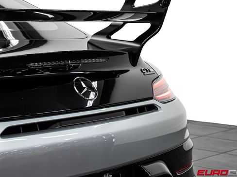 Used 2021 Mercedes-Benz AMG GT Black Series image 28