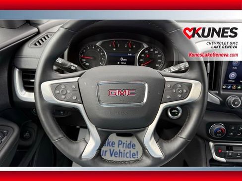 Used 2024 GMC Terrain SLT AWD/4WD image 33
